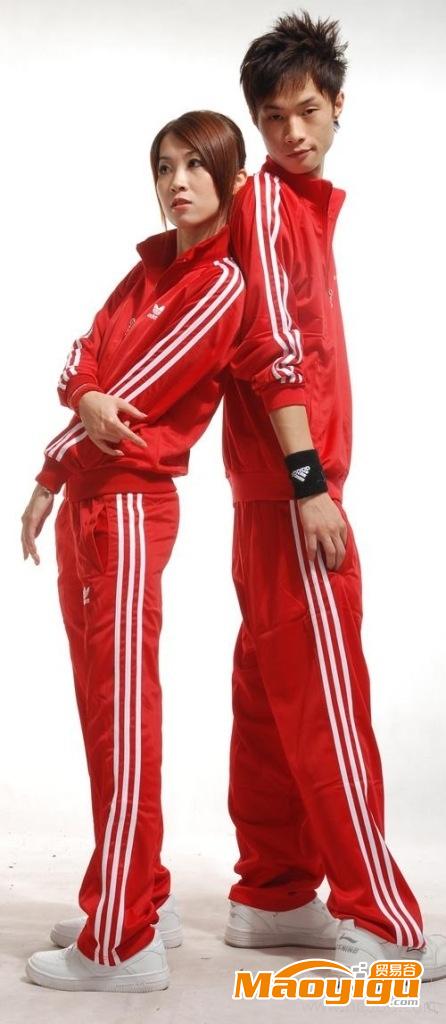 供应adidas 三葉草復古皮質运动套裝長袖男女款 红白AE03