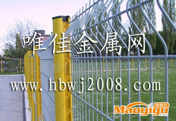供应小区护栏网 pvc护栏 浸塑低碳钢丝隔离栅 唯佳双边丝护栏