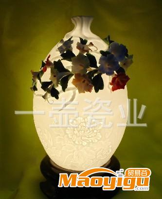 厂家直销陶瓷花瓶灯座高白瓷高档时尚现代艺术品