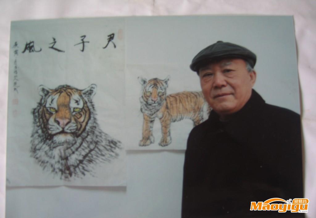 中国国画家协会会员，杭州市美术家协会会员，纯手工绘