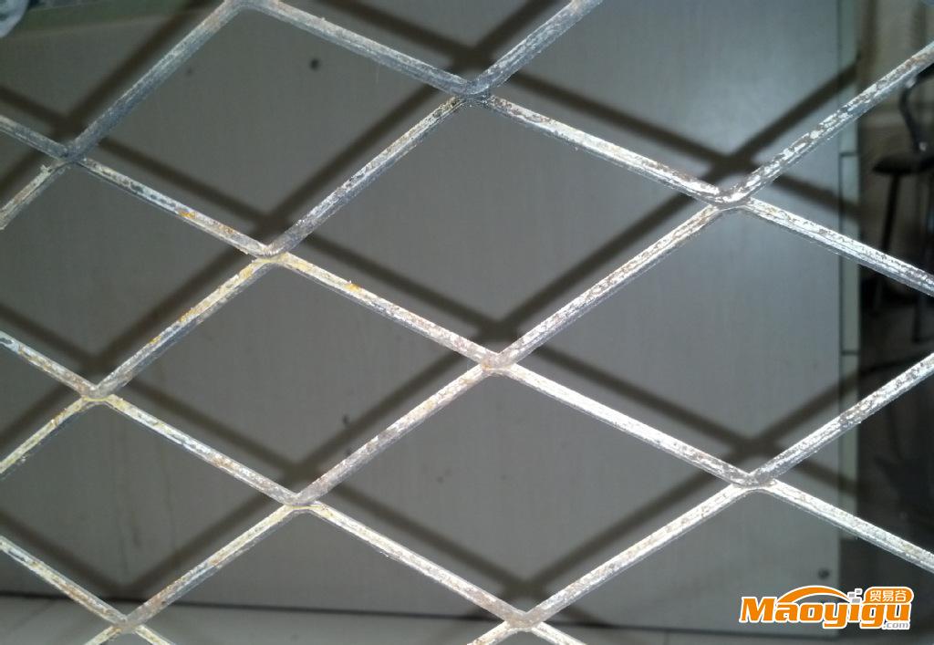 供应护栏网专业生产钢板网护栏网 防眩网