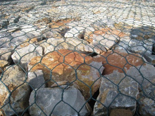 阿克苏镀锌石笼网品种齐全