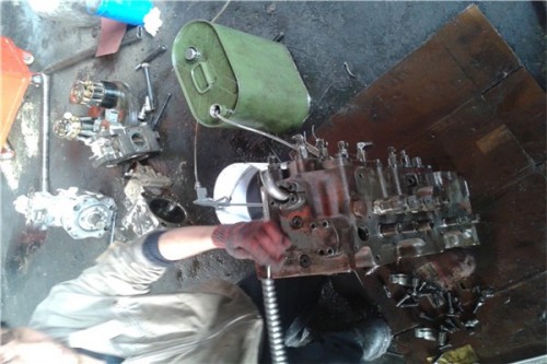 新闻:甘孜州神钢挖掘机维修24小时热线~甘孜州