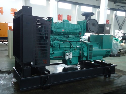 山西沁县发电机出租600kw提供送货上门服务