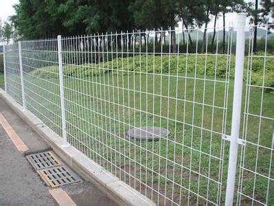 2019玖龙盛邦新闻：和田护栏网施工方案