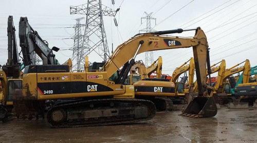 新闻：泸州市日立挖掘机维修大臂无力