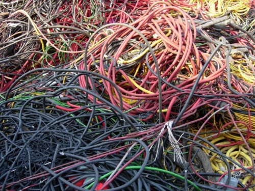 今天资讯：沧州青县带皮电缆回收企业今日行情
