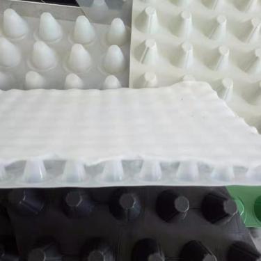 东乌珠穆沁旗塑料排水板16mm、10mm排水板价格生产厂家