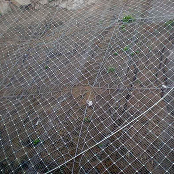 阿瓦提山体护坡网，缆索护栏生产厂家