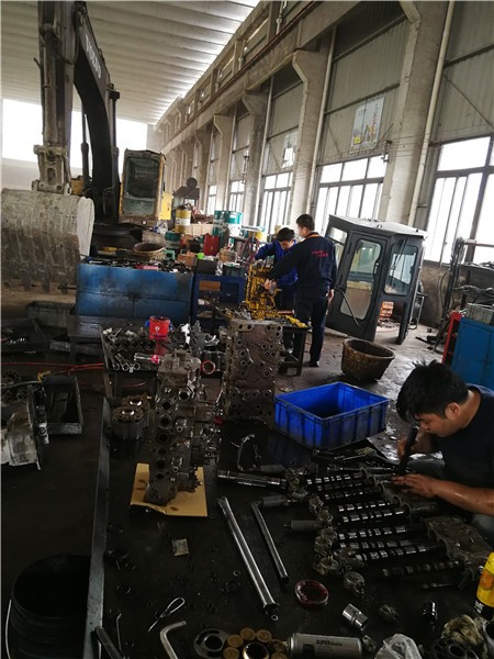 新闻：淮南市日立挖掘机维修分配阀专业
