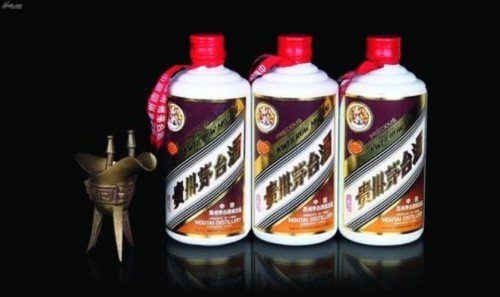 忻州回收83年茅台酒 回收17年整箱茅台酒