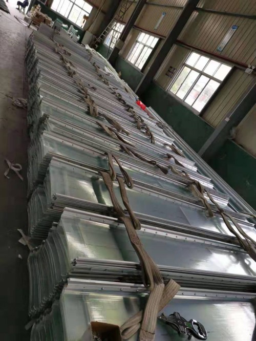 今日行情:四川泸州艾珀耐特易熔型采光瓦生产厂家