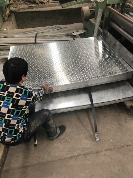 点赞:咸宁q235b钢板生产厂家