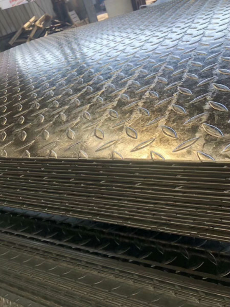 优质服务:山东q235b热轧钢板订轧厂